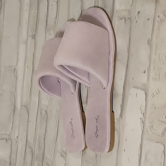 NIB Soft and Comfortable Sides - Picture 4 of 4